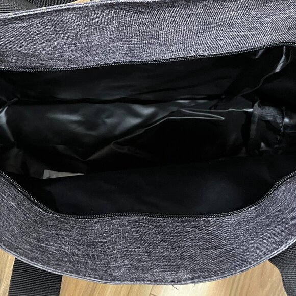 NWOT VS PINK Tote Bag - Picture 4 of 5